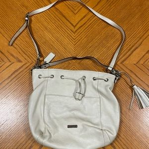 🐚 Coach Avery Crossbody Bag 🐚